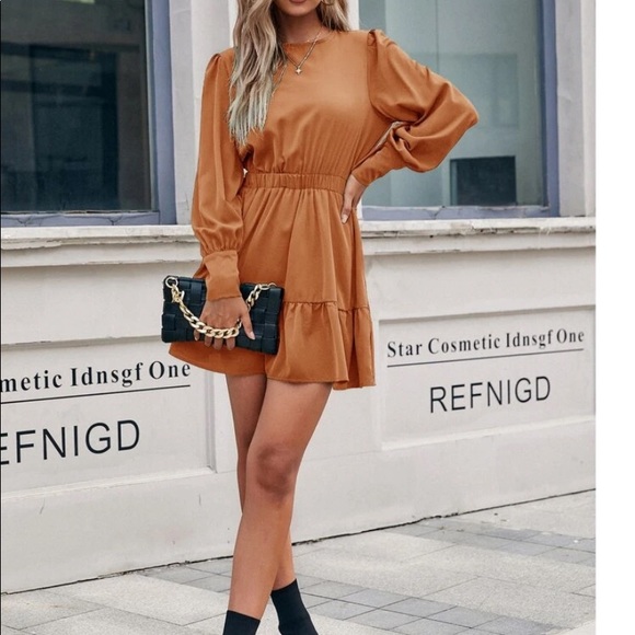 Boho green button detail ruffle hem mini dress - Picture 11 of 13